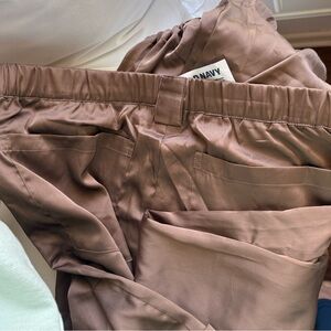 Old Navy Women’s Satin Cargo Jogger OR Flare pants